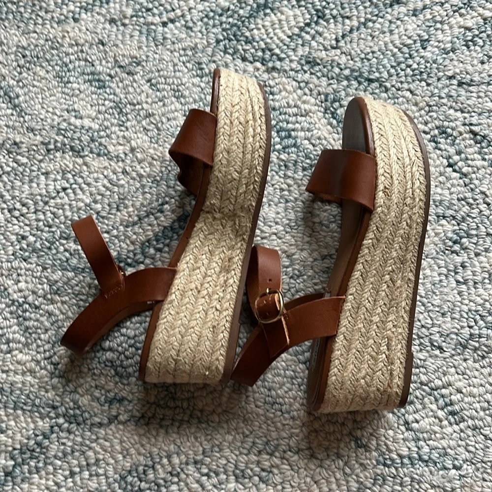 Steve Madden Tan Platform Espadrille Sandals with Ankle Strap